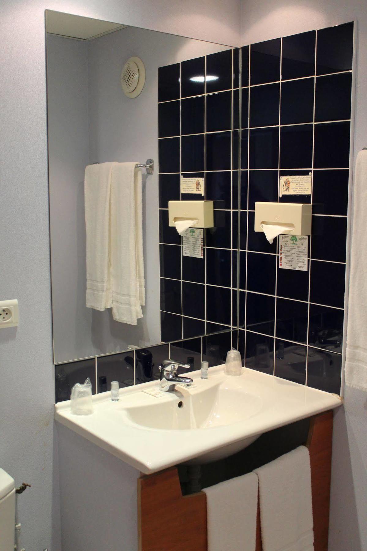 ואלנסיין In Situ Hotel מראה חיצוני תמונה