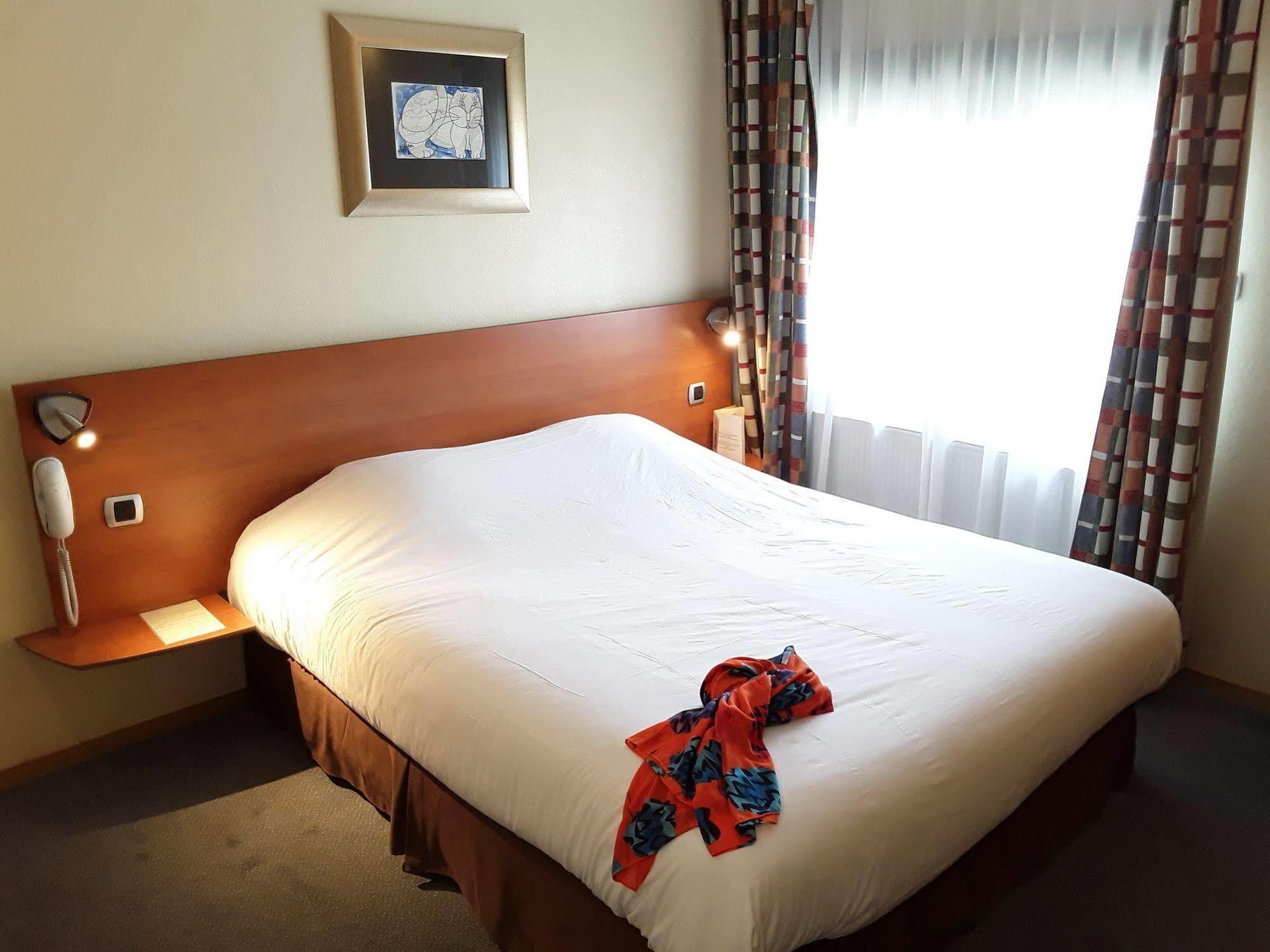 ואלנסיין In Situ Hotel מראה חיצוני תמונה