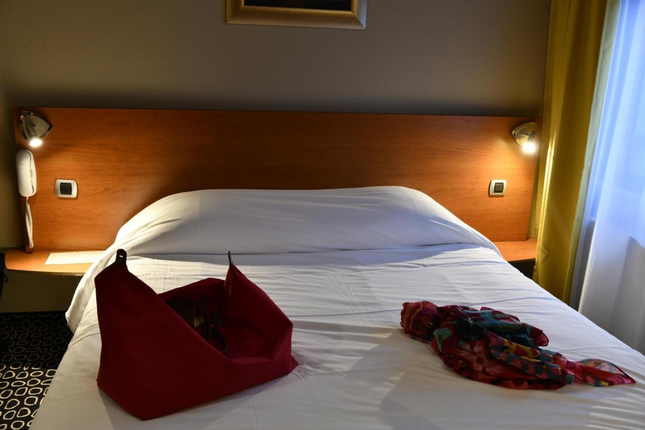 ואלנסיין In Situ Hotel מראה חיצוני תמונה